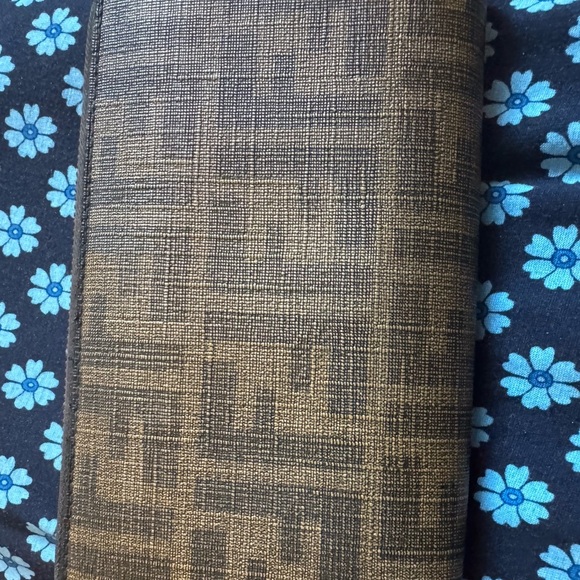 Fendi Floral and Ladybug Patterned Women's Zippy - Picture 2 of 10